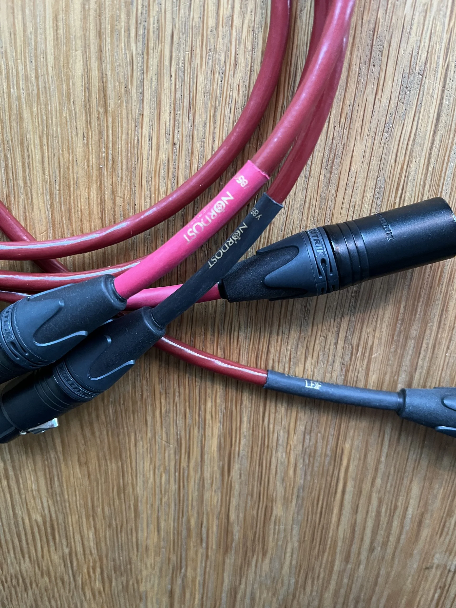 Balanserad XLR 1M